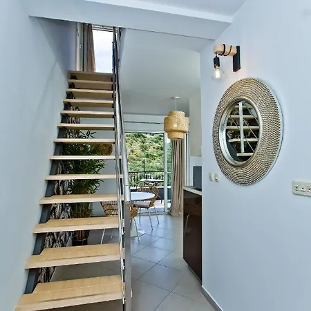 Luxurious Maslina With Appartement Milna (Hvar)