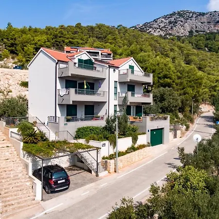 Appartement Luxurious Maslina With *