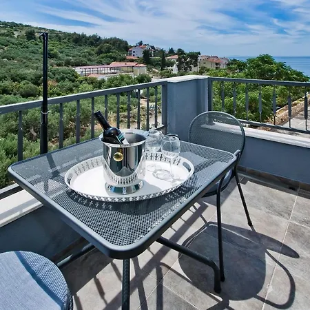 Maslina * Milna (Hvar)