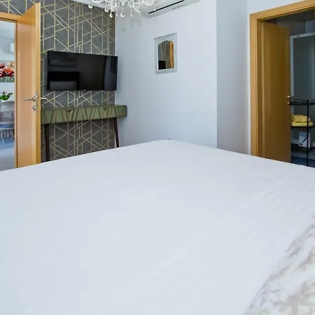 Apartment Maslina *